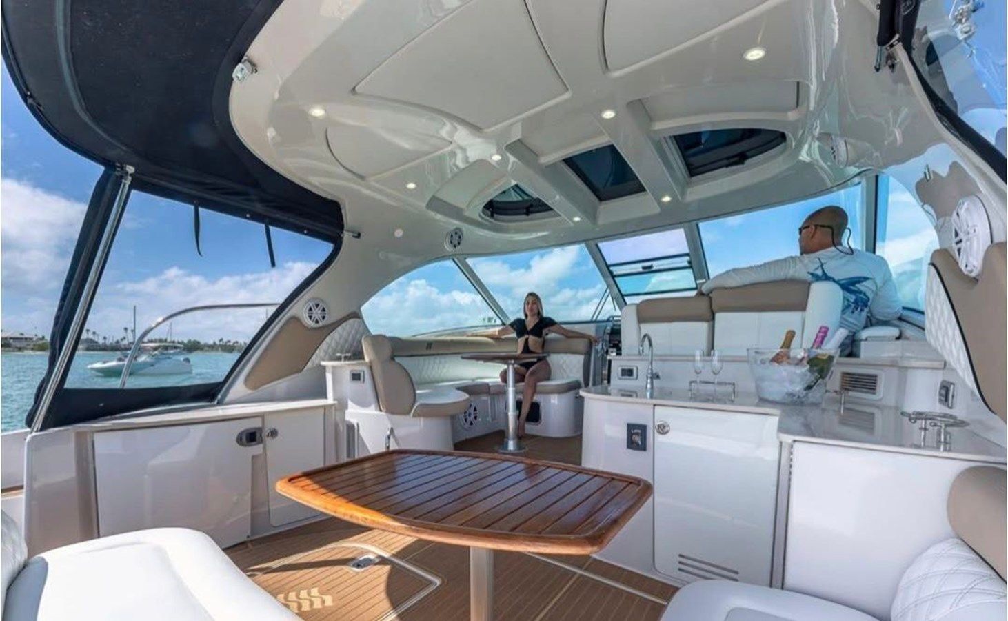 2009 45' Four Winns V458 - FOUR WINNS