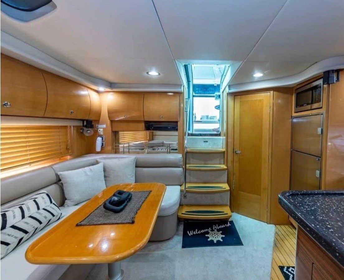 Купить яхту 2009 45' Four Winns V458 - FOUR WINNS в Shestakov Yacht Sales
