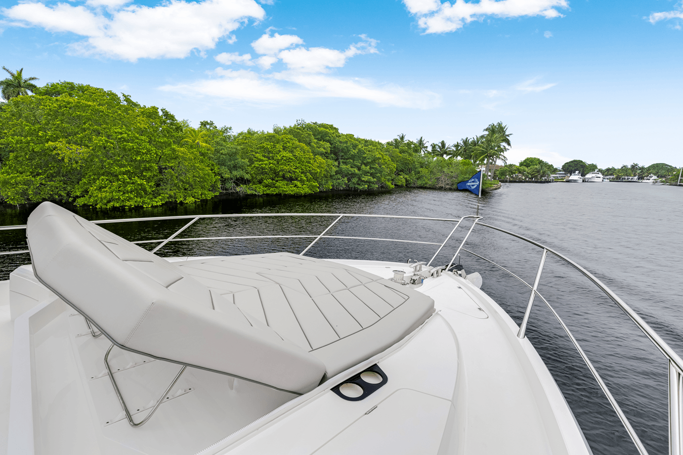 Buy a PREDATOR 75 - Sunseeker at Shestakov Yacht Sales