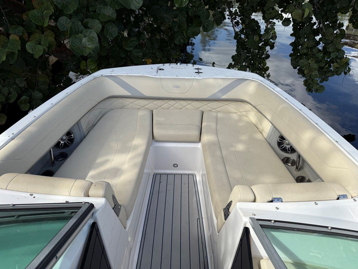 Стоимость яхты Rgmmv267J021 26 OBX