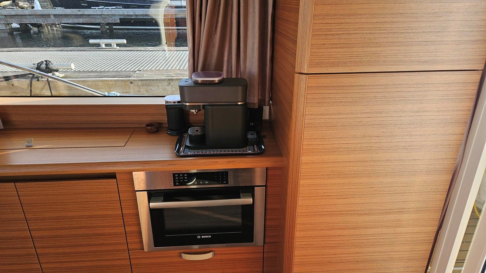 Buy a 2024 Greenline 39 Hybrid 2024 at Shestakov Yacht Sales