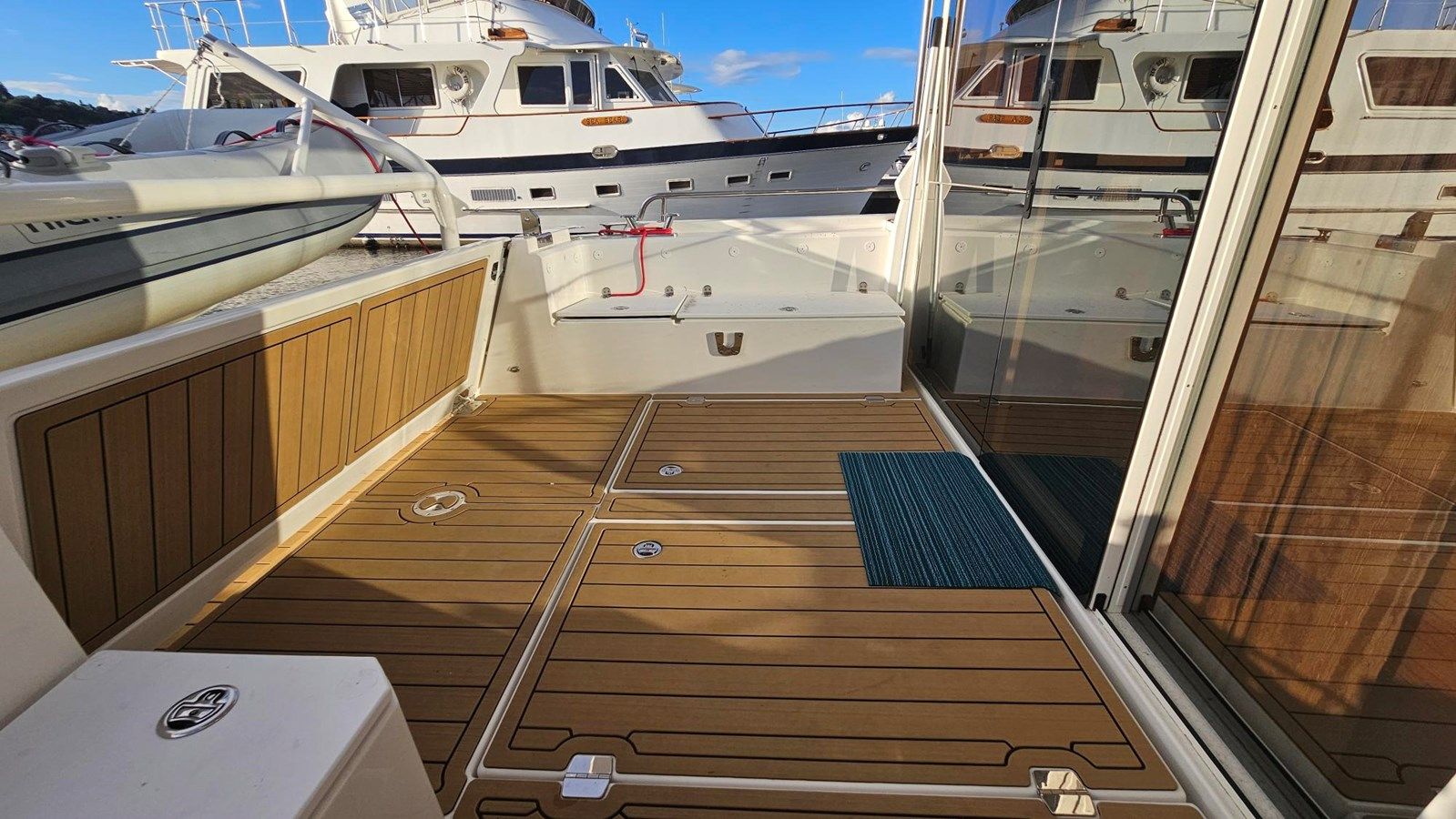 Buy a 2024 Greenline 39 Hybrid 39 at Shestakov Yacht Sales