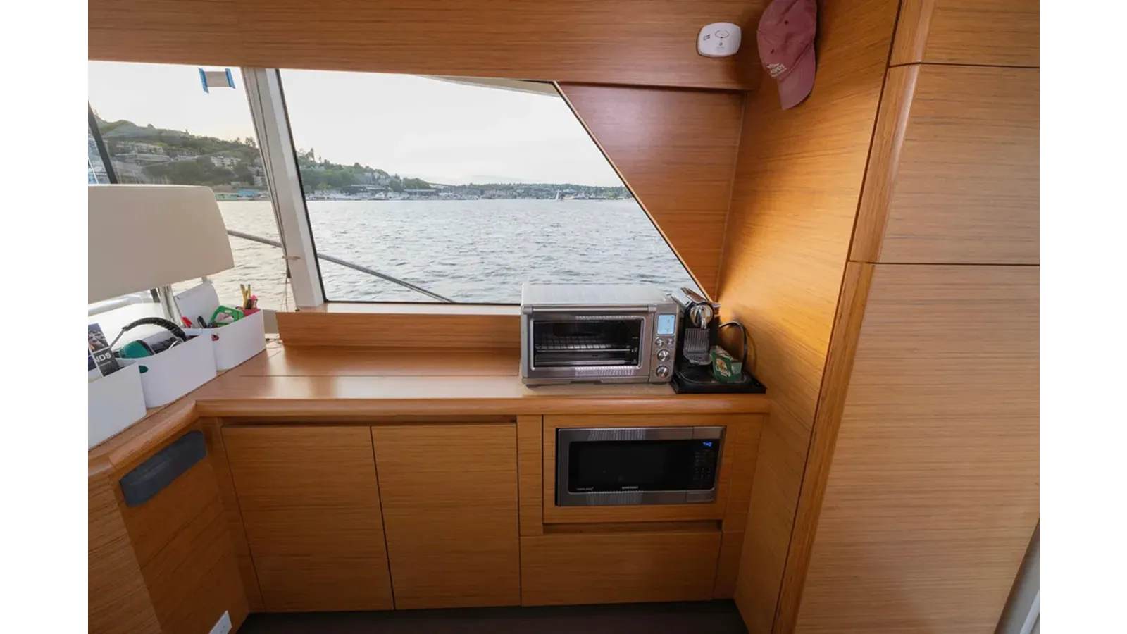 Продажа яхты Pastiche - Greenline Yachts