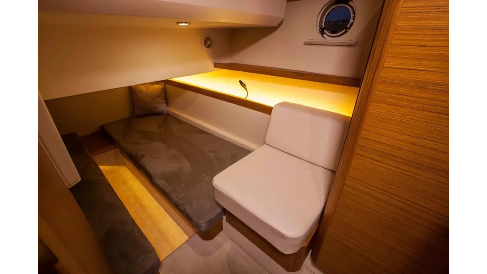 Продажа яхты Pastiche 39