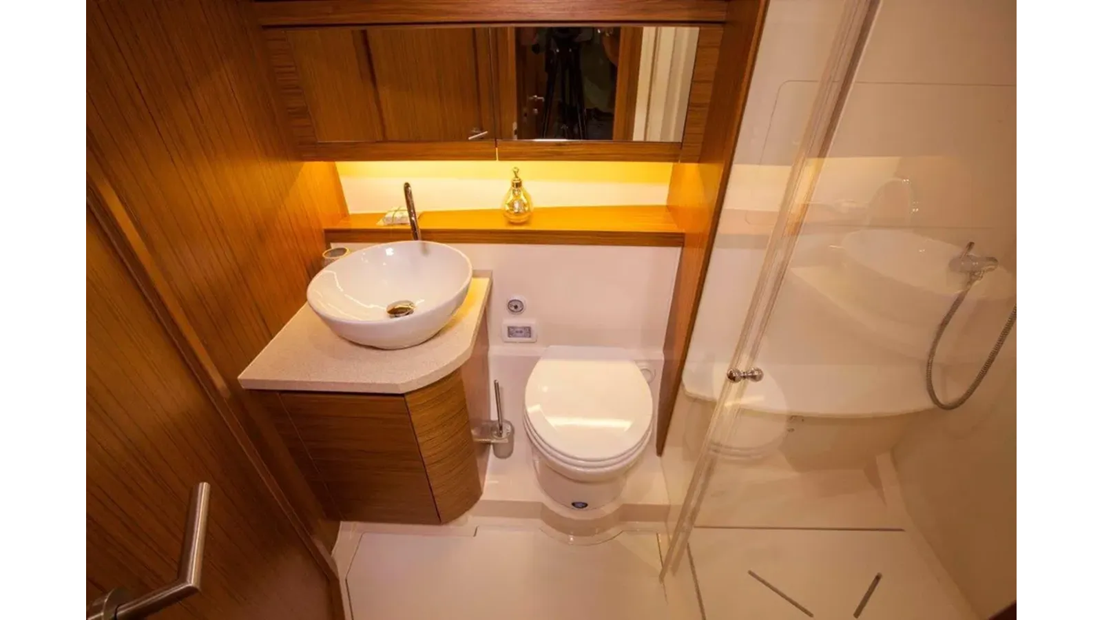 Купить Pastiche - Greenline Yachts