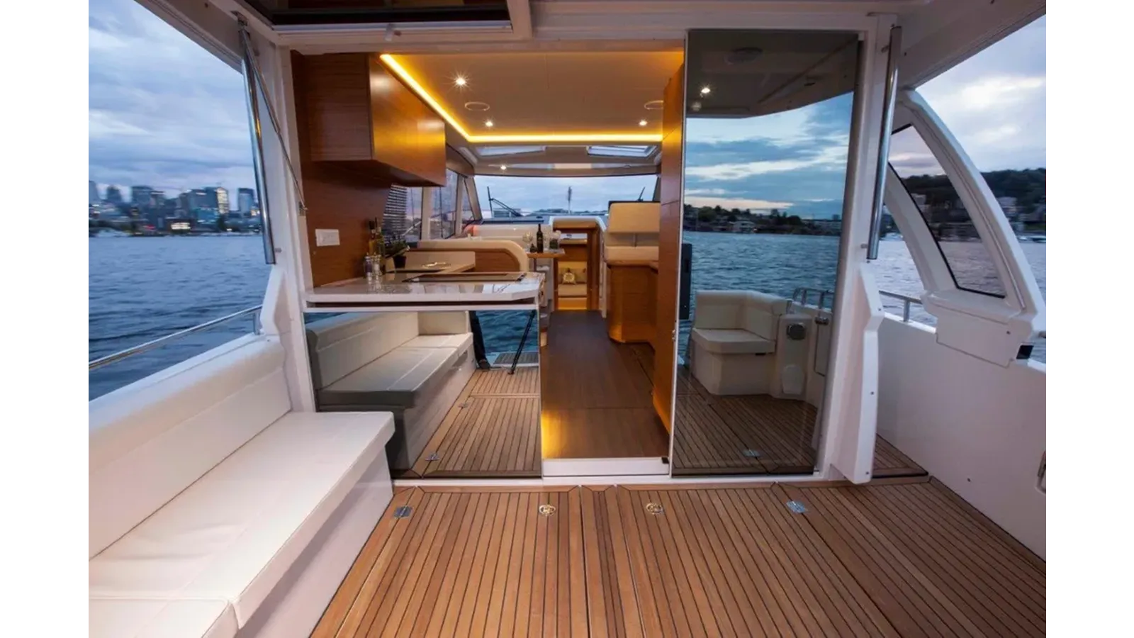 Лучшие предложения покупки яхты Pastiche 39 Hybrid