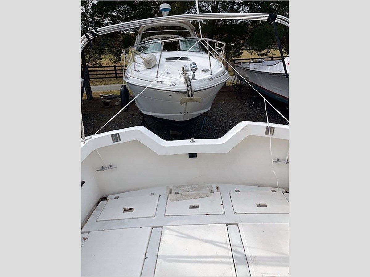 best yacht sales deals 30' Luhrs 1989 Alura 30
