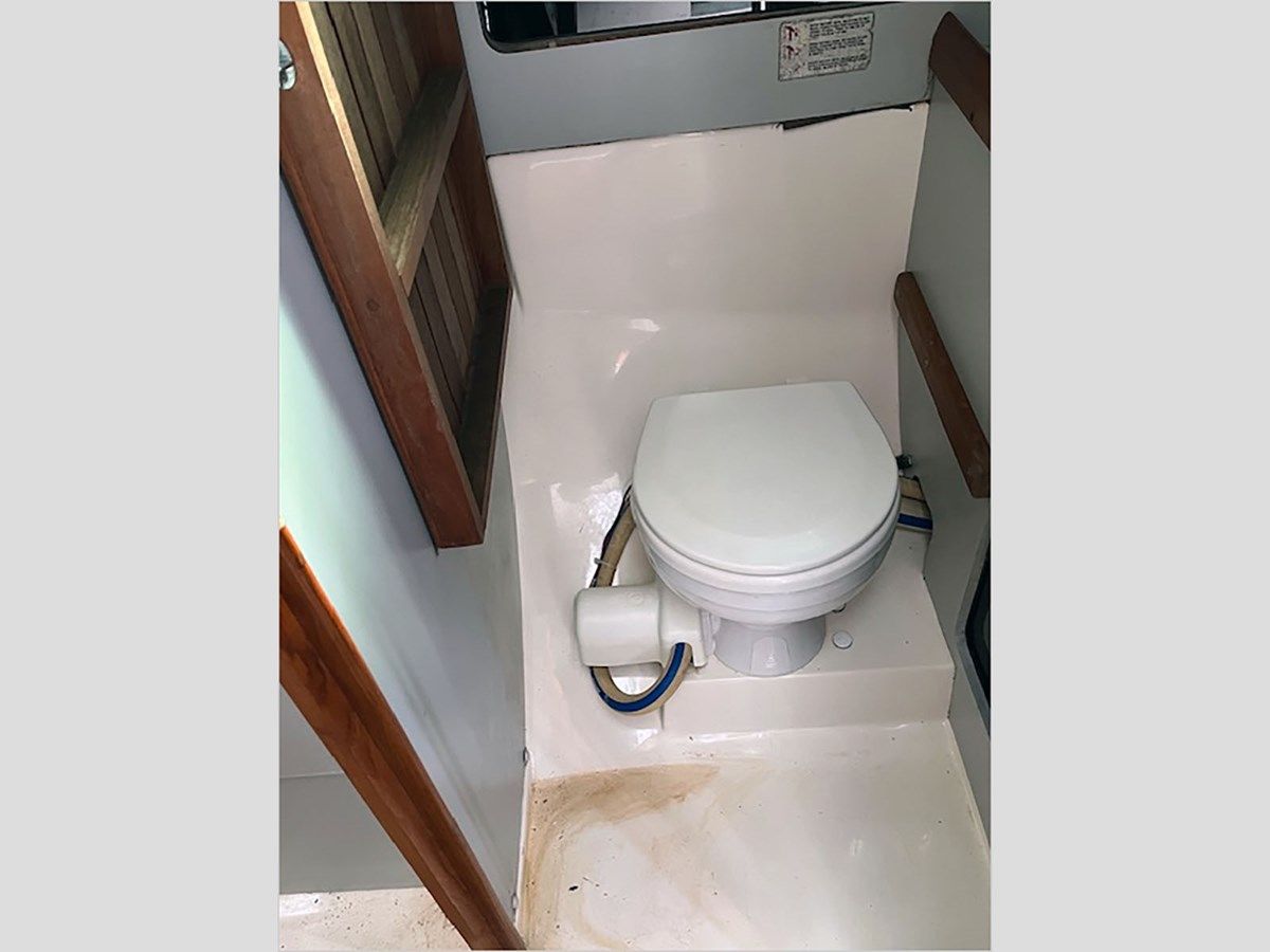 the best price on 30' Luhrs 1989 Alura - LUHRS