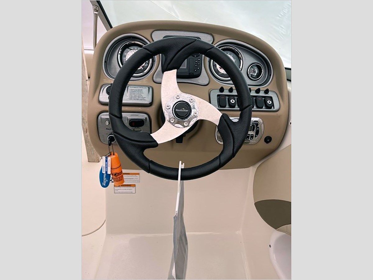 Лучшая цена на 25' Nautic Star 2011 252 SL Sport Deck