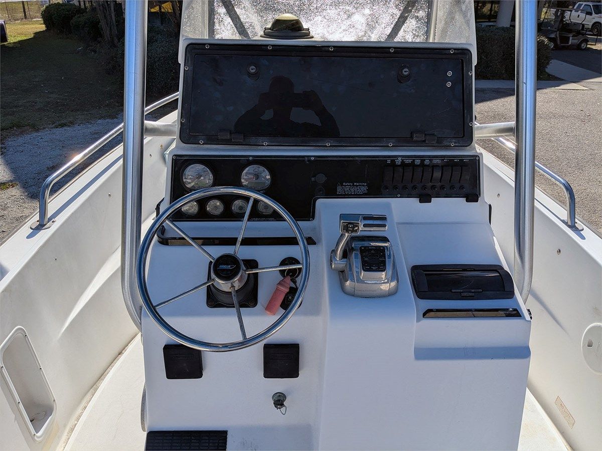 Купить 20' Boston Whaler 1997 Outrage - Boston Whaler