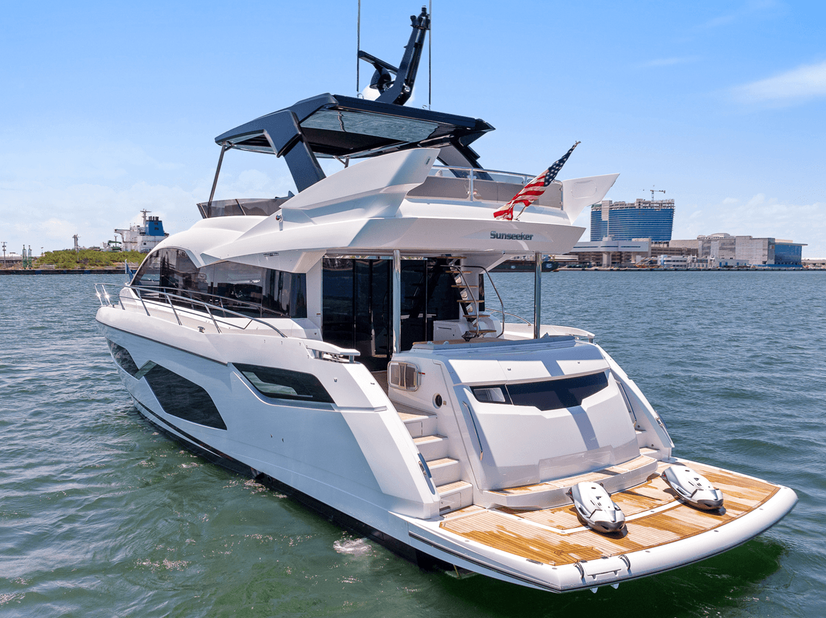 Продажа яхты MANHATTAN 68 - Sunseeker