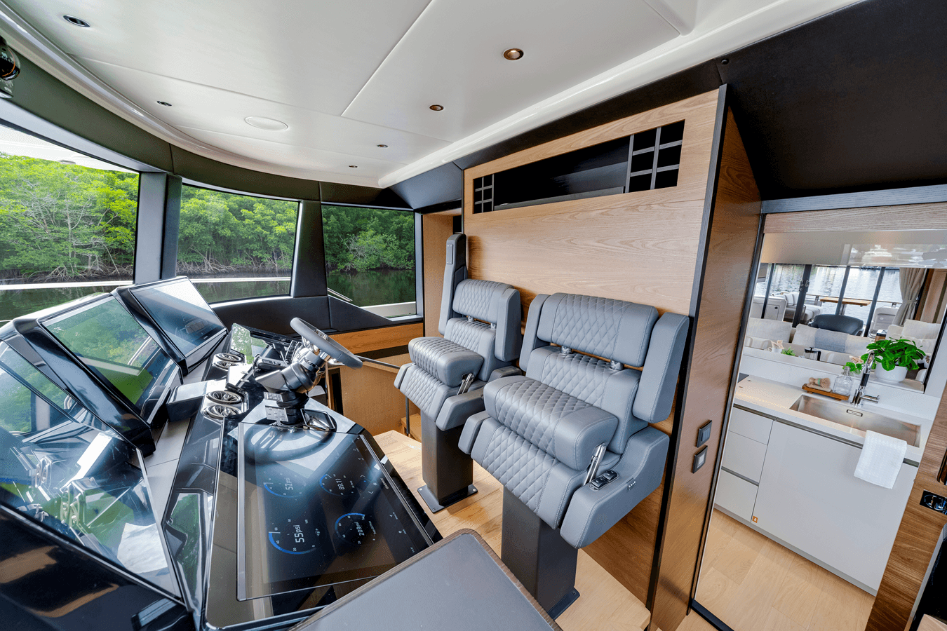 Buy a NAVETTA 75 - Absolute Yachts at Shestakov Yacht Sales