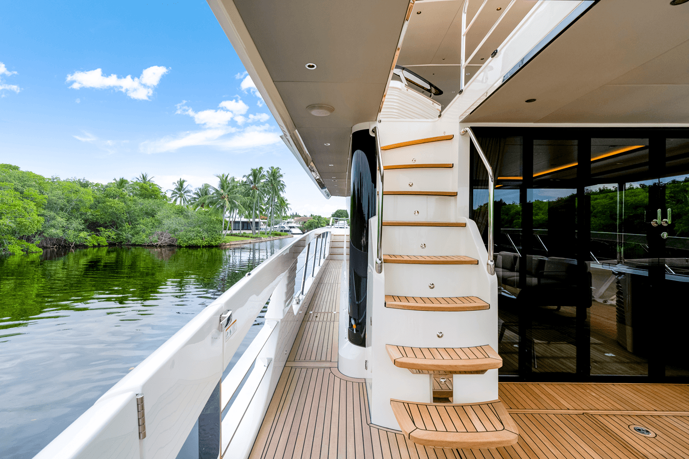 Buy a yacht NAVETTA 75 - Absolute Yachts