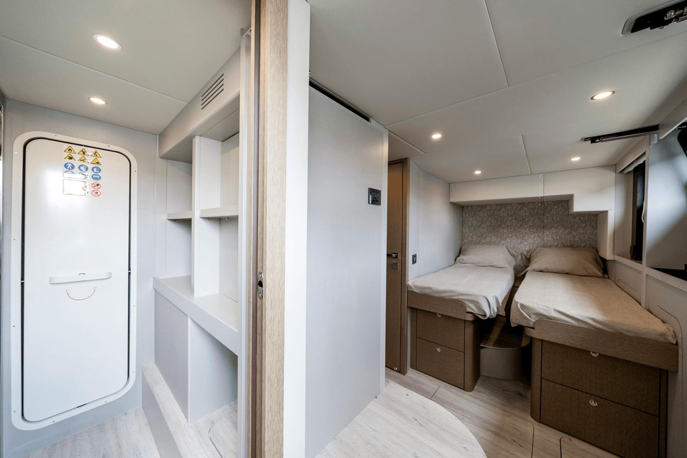 the best price on NAVETTA 75 - Absolute Yachts