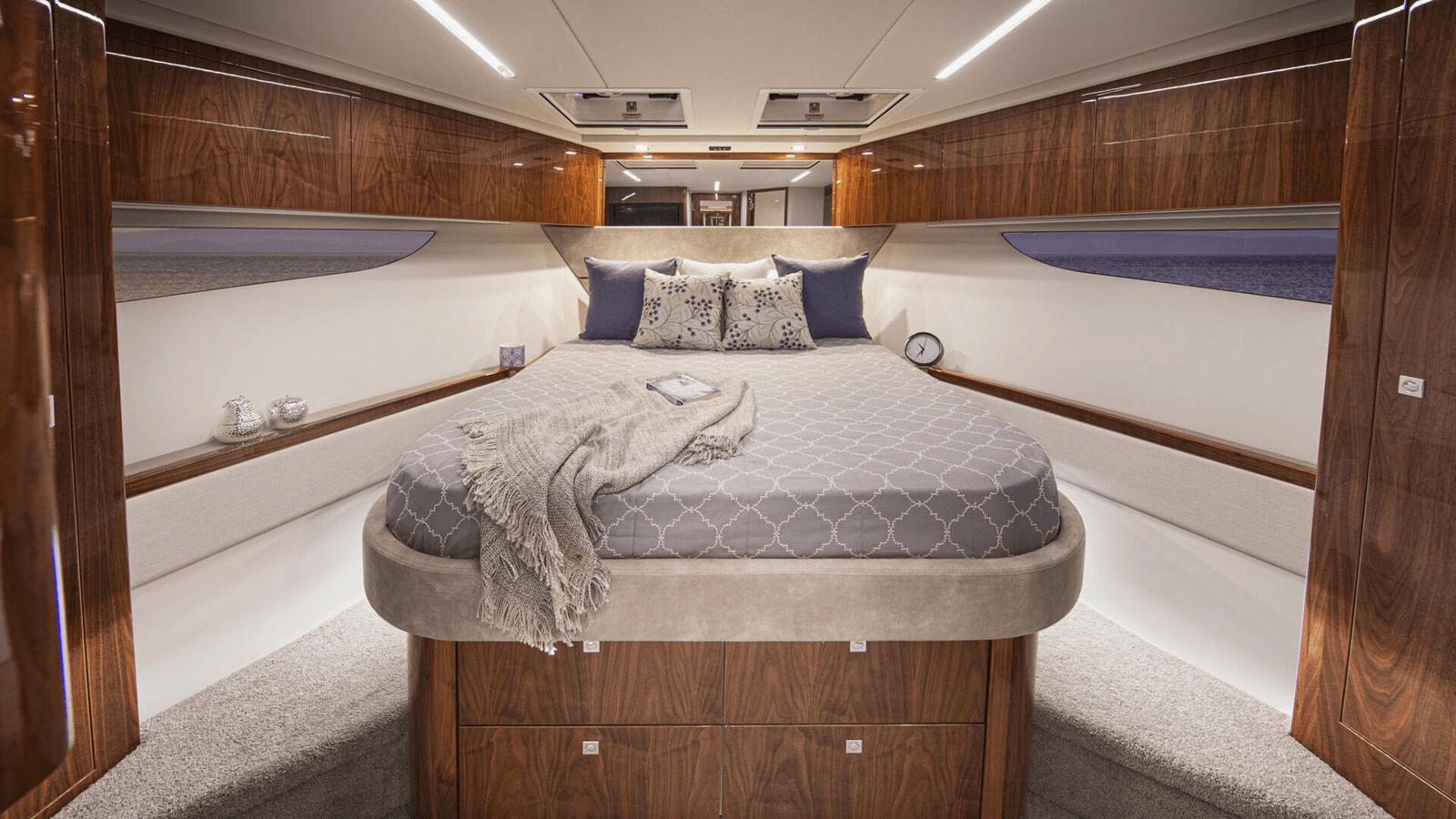 64 SPORTS MOTOR YACHT yacht sale