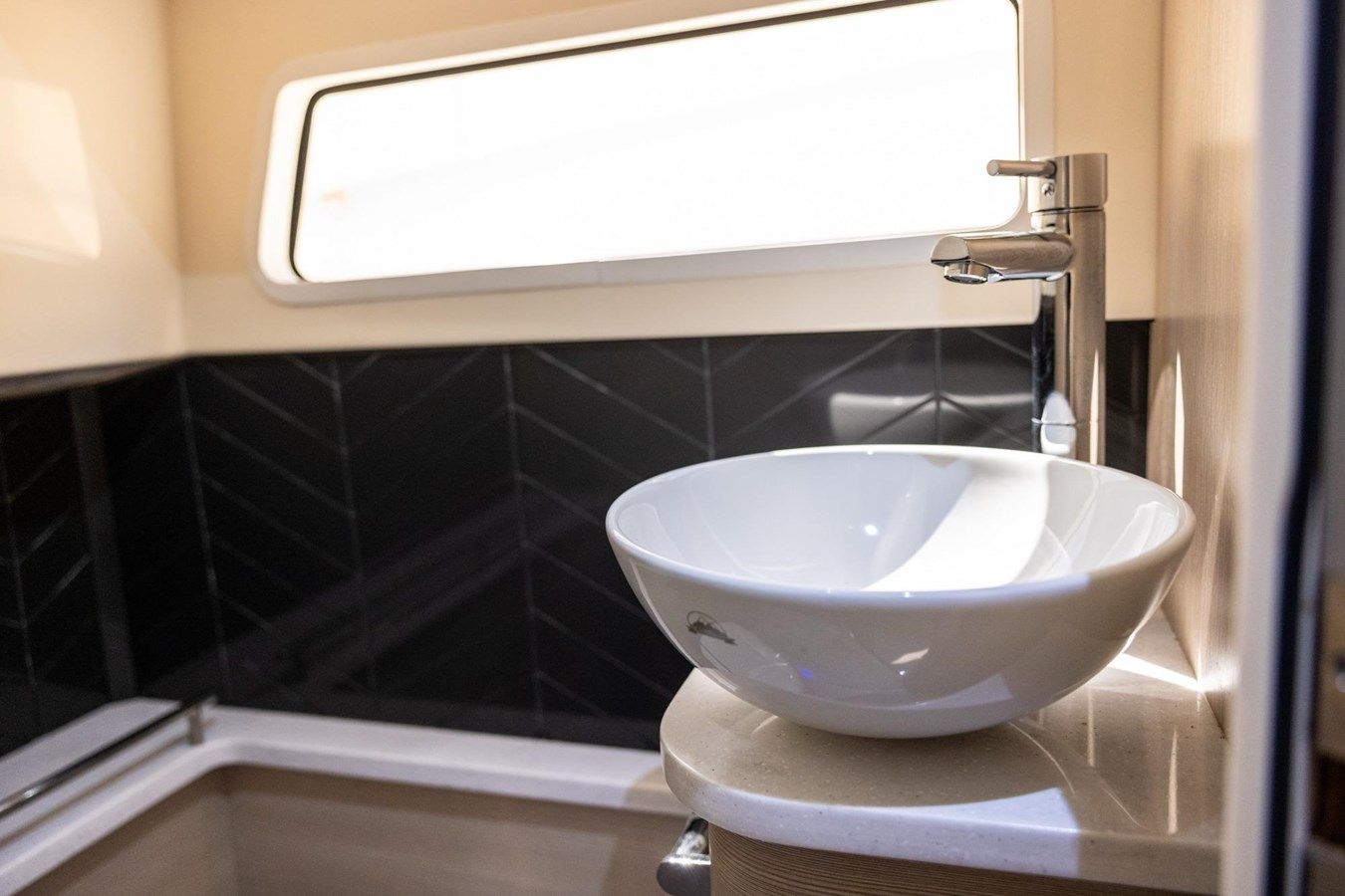 No Name 377 LXF yacht sale