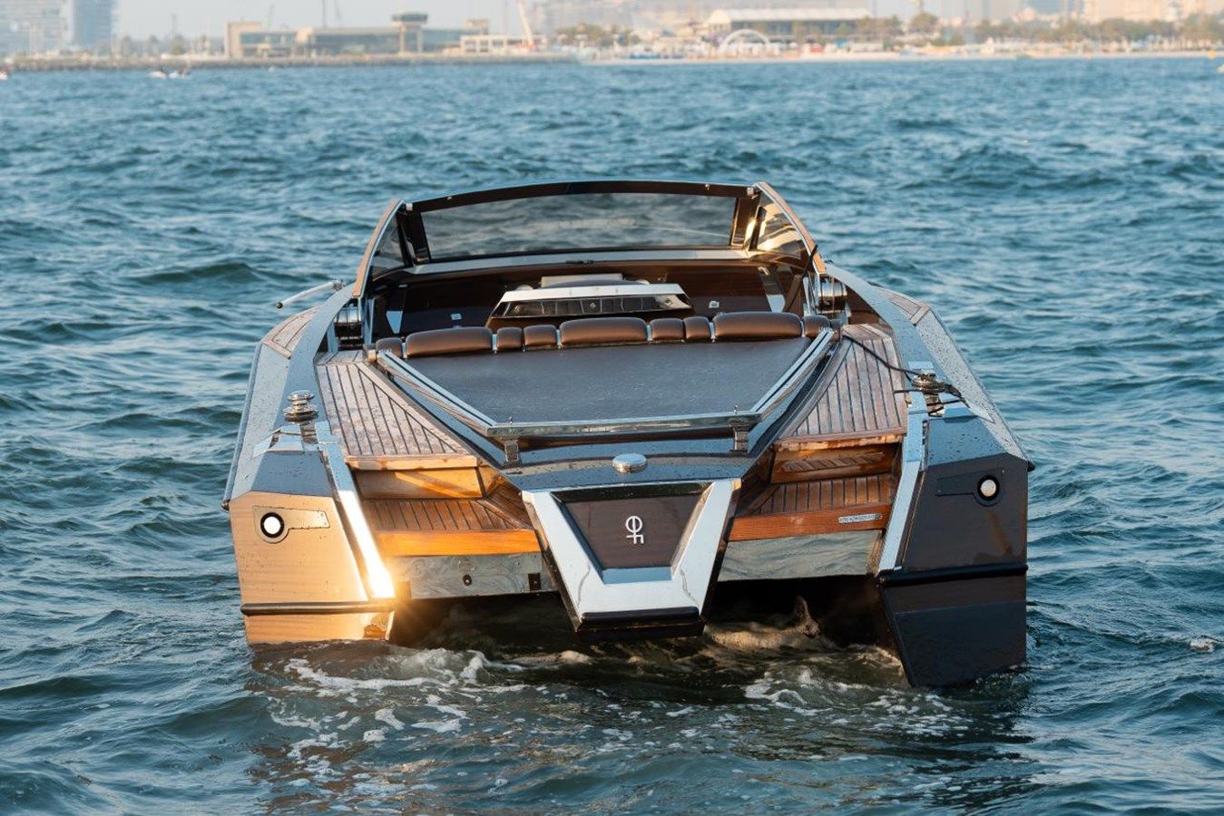 Купить яхту EITSPINDI 7 - #1 HULL в Shestakov Yacht Sales