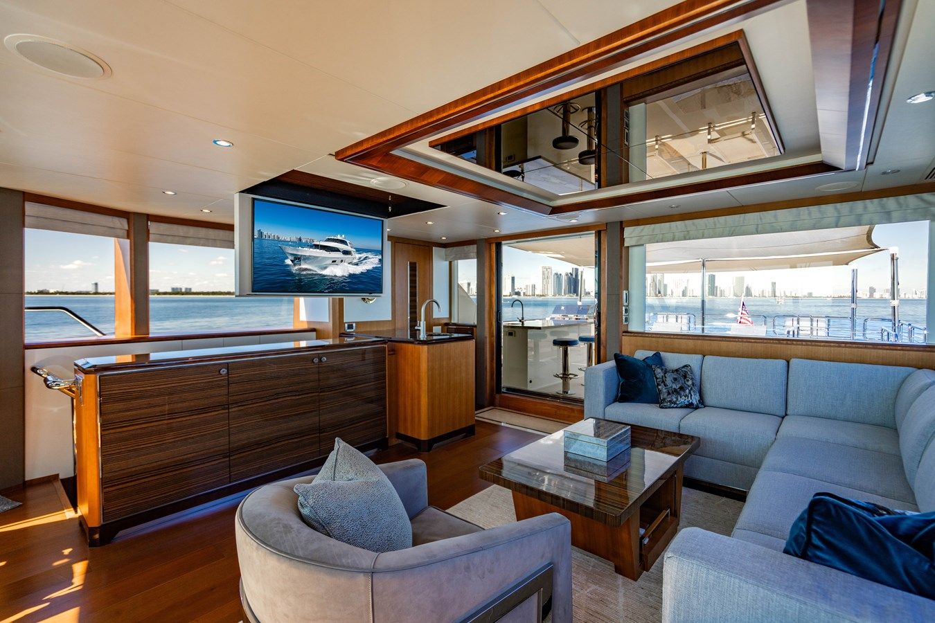 best yacht sales deals PALADIN Skylounge Motoryacht
