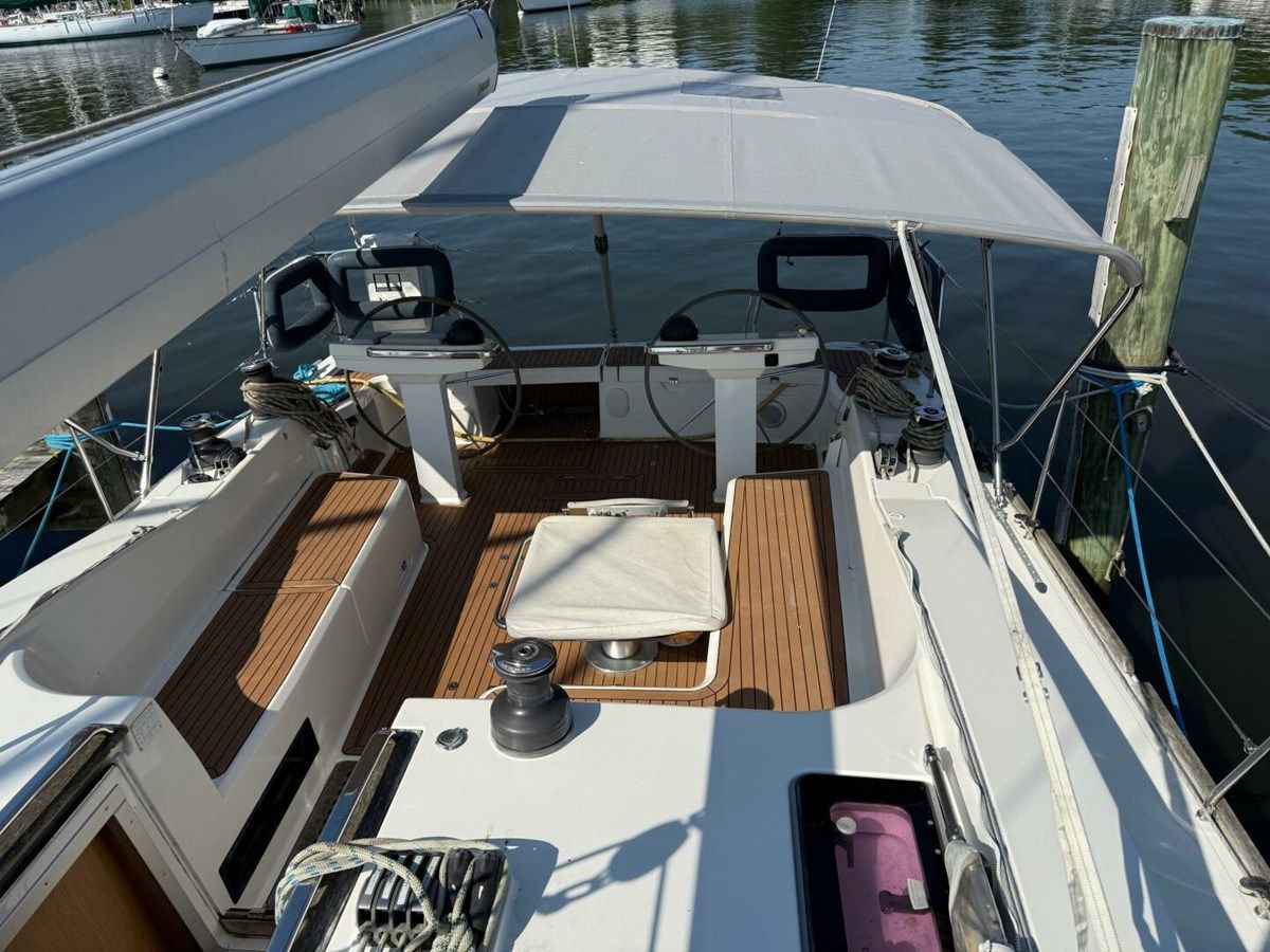 Buy a yacht 2012 Bavaria Vision 46 2012