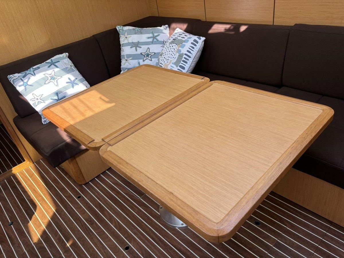 2012 Bavaria Vision 46