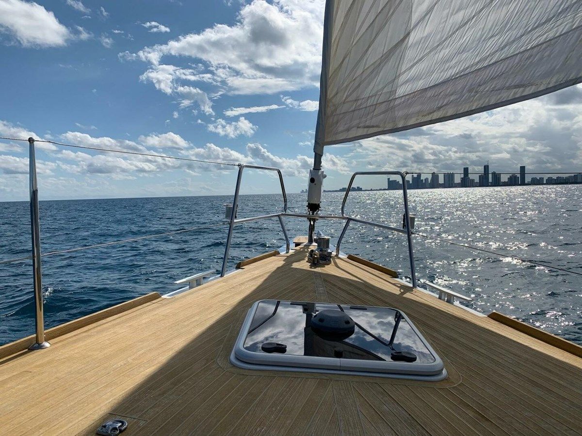 2016 Beneteau 61 - Beneteau yacht sale