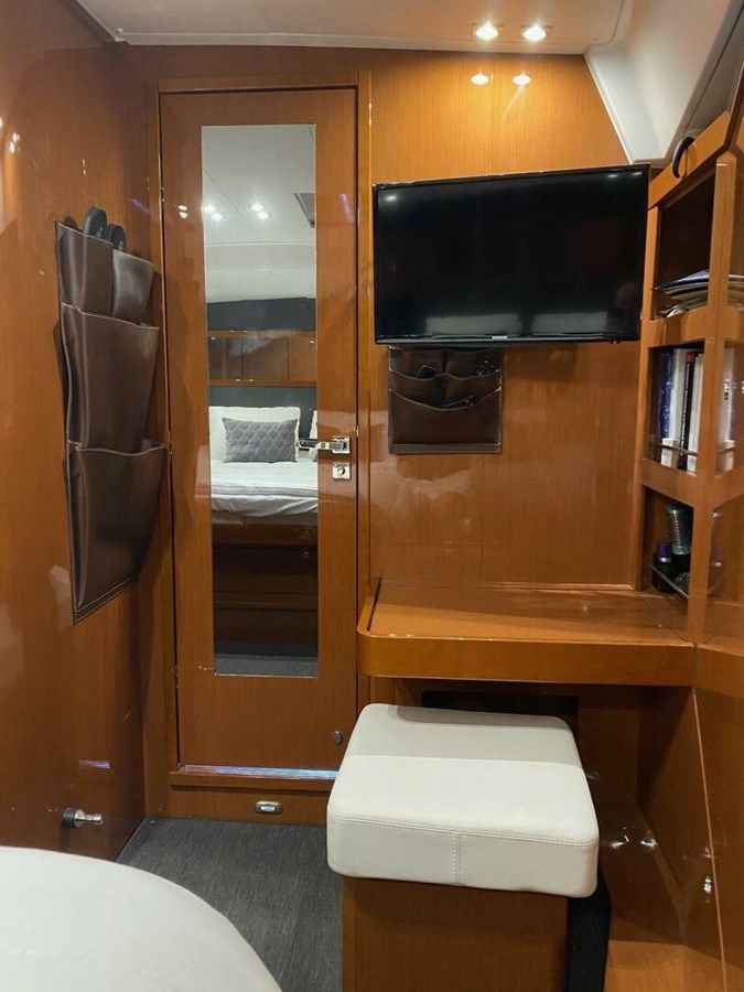 Buy a yacht 2016 Beneteau 61 2016