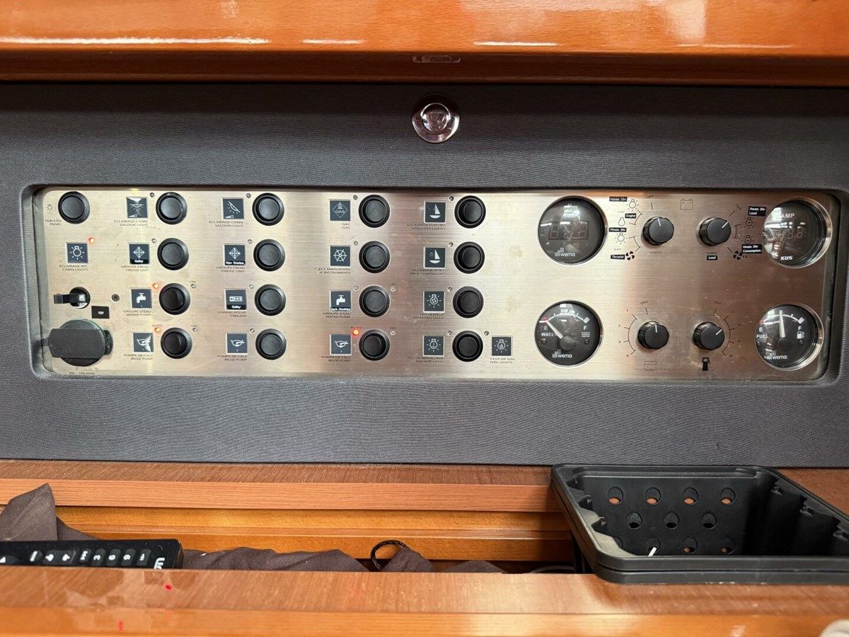 best yacht sales deals 2016 Beneteau 61