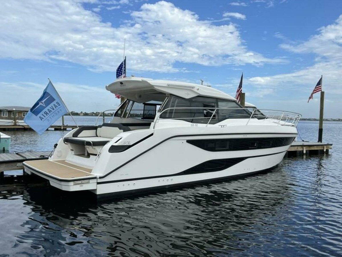 Стоимость яхты 2023 Bavaria SR38 - Stock Boat SR38