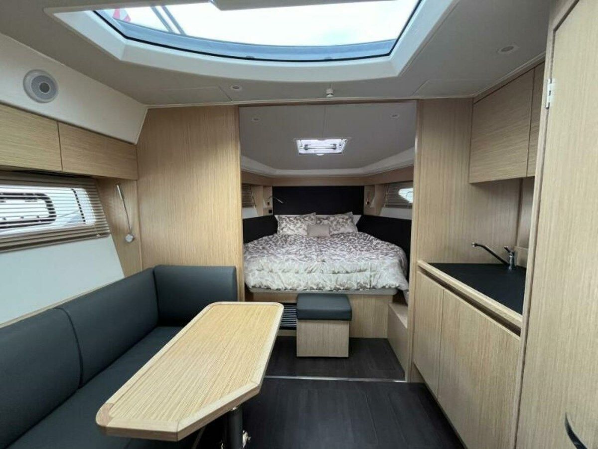 Лучшая цена на 2023 Bavaria SR38 - Stock Boat 2023