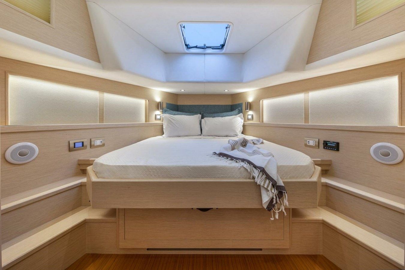 2025 Fratelli Aprea Lancia 52 - FRATELLI APREA price