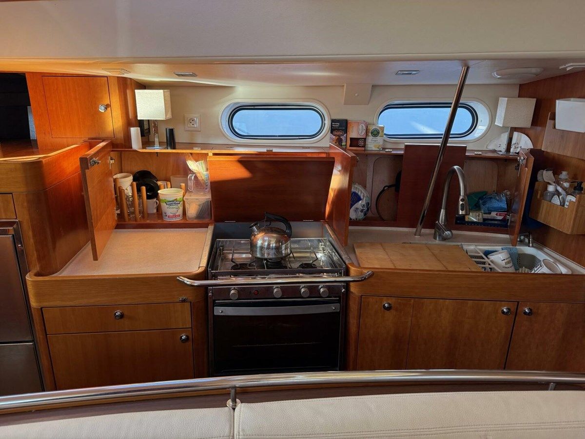 Buy a yacht Evermore 45