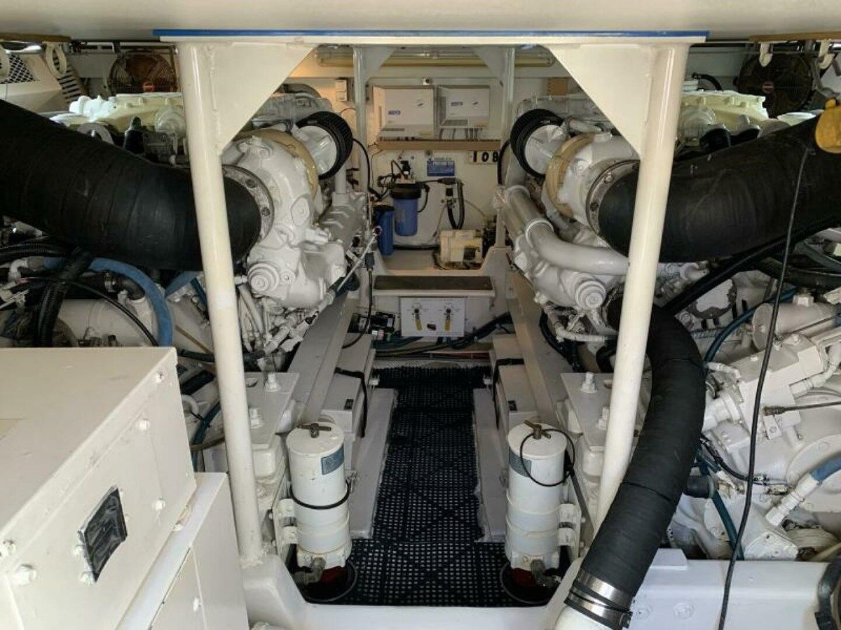 Купить Pier Pressure 50 Sportfish Convertible