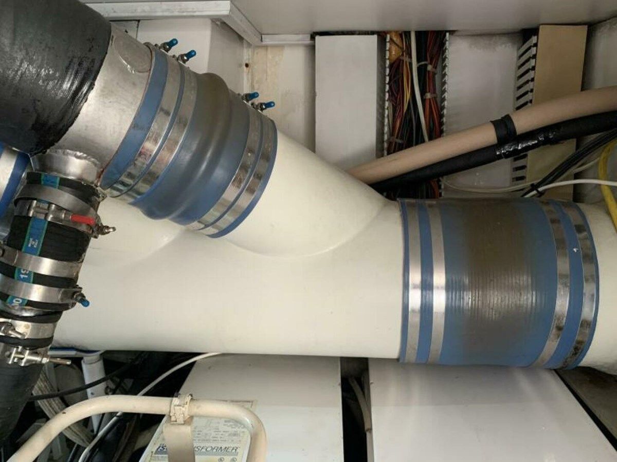 Лучшая цена на Pier Pressure 50 Sportfish Convertible