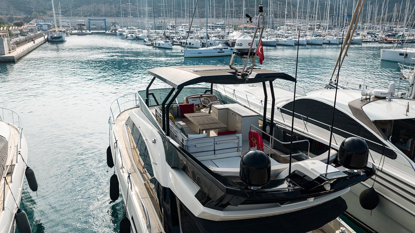 Купить яхту MIRAGE - Beneteau в Shestakov Yacht Sales