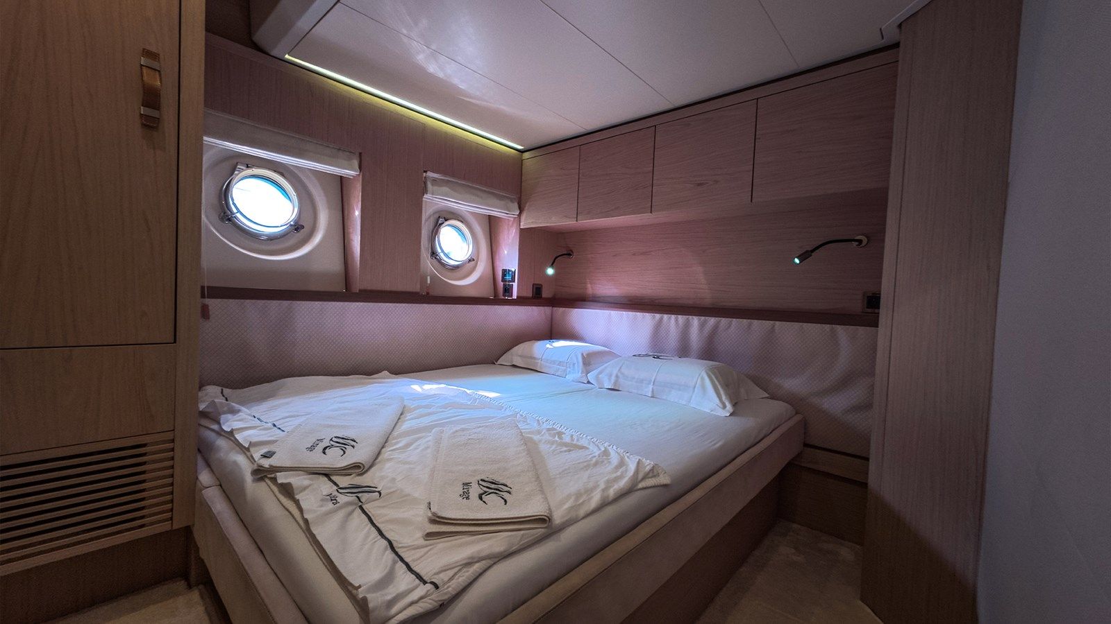 Купить яхту MIRAGE - Beneteau в Shestakov Yacht Sales