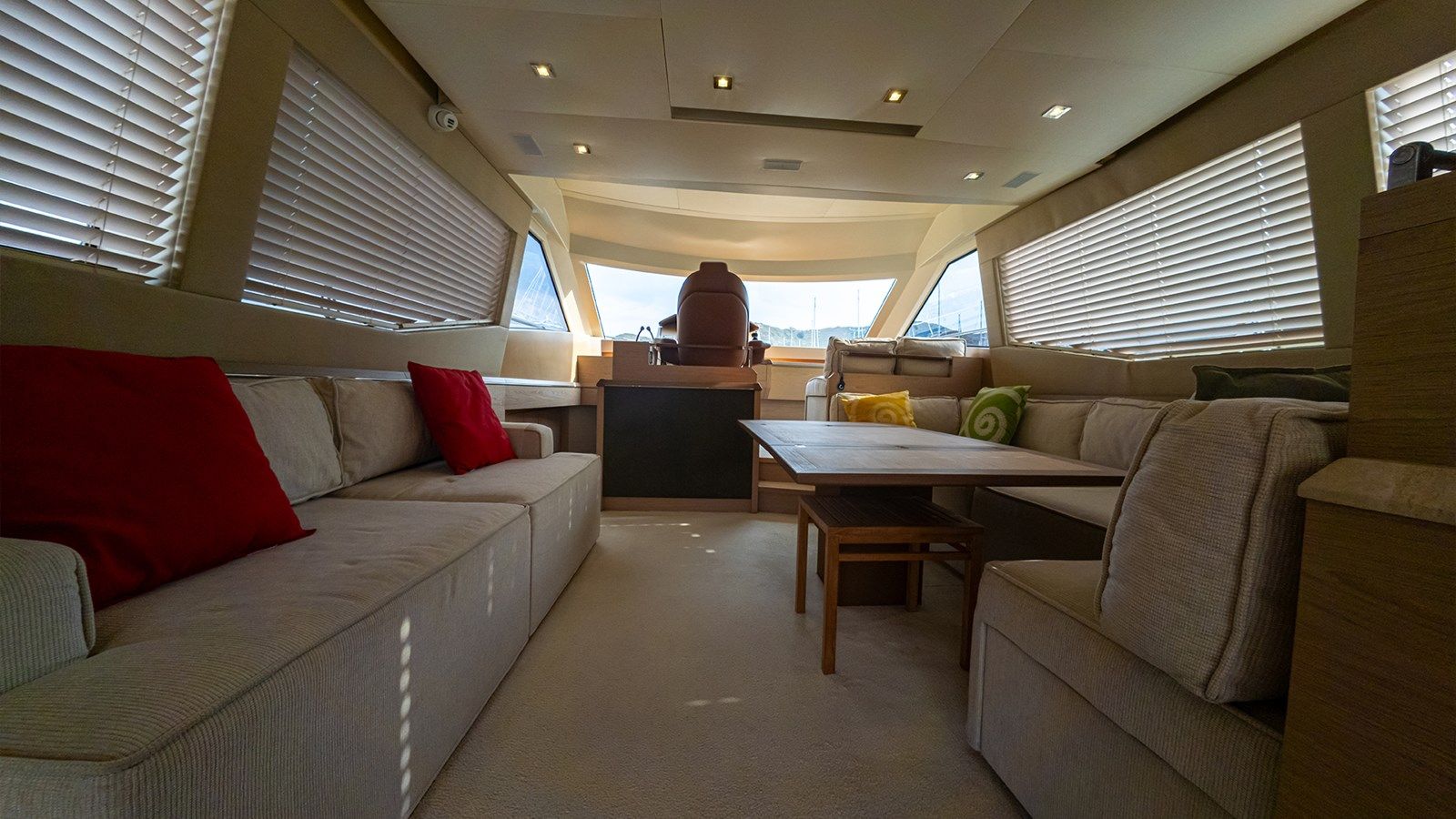 Купить MIRAGE - Beneteau