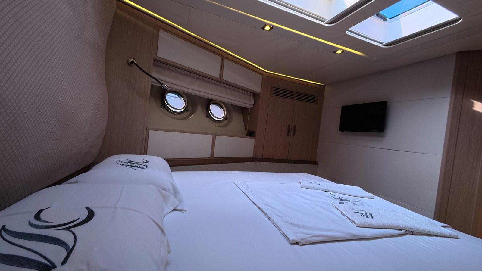 Продажа яхты MIRAGE 2015