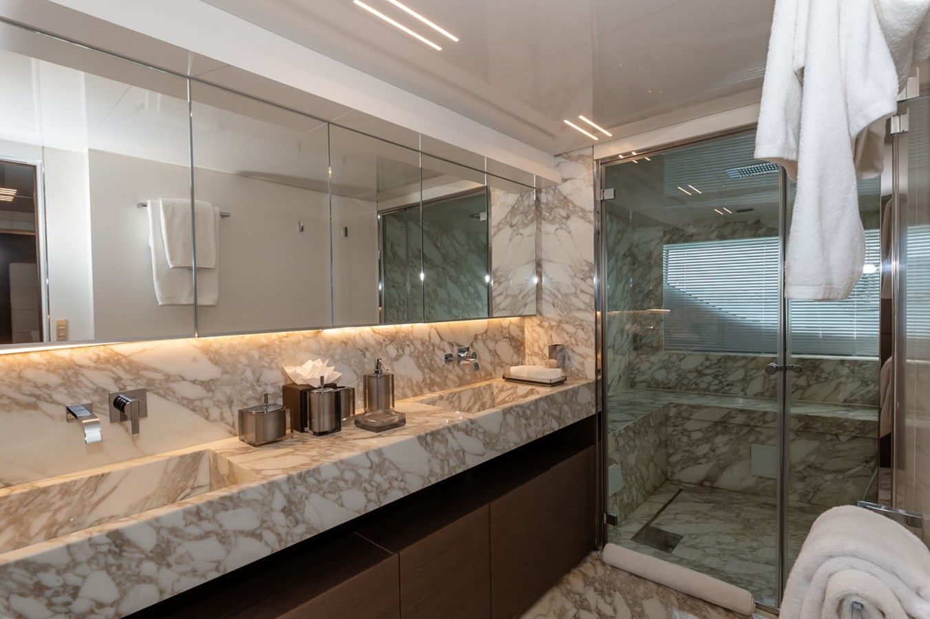 Лучшие предложения покупки яхты WILLPOWER - FERRETTI CUSTOM LINE