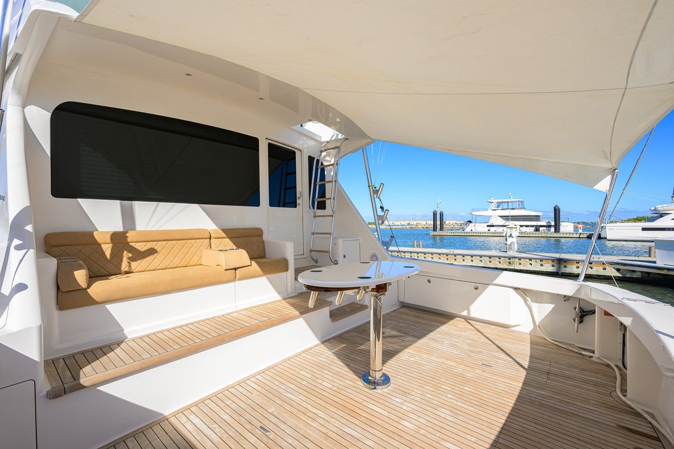 Buy a yacht 12 BARREL 64 Convertible