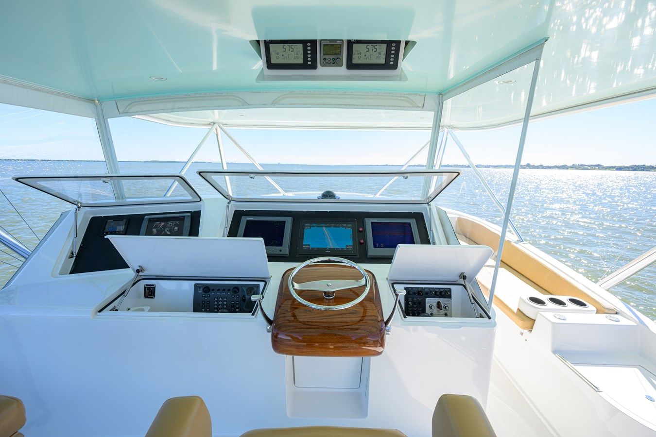 12 BARREL 64 Convertible yacht sale