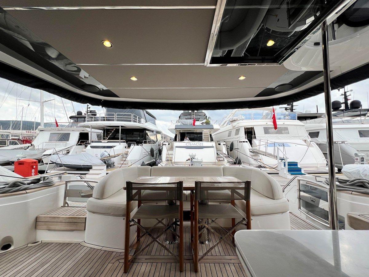 F55 58 yacht sale