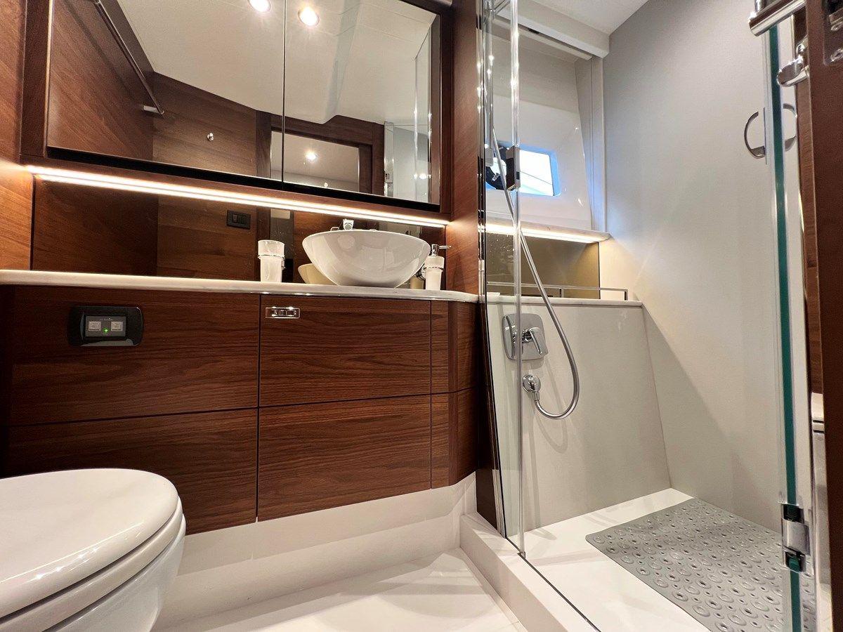 the best price on F55 2021