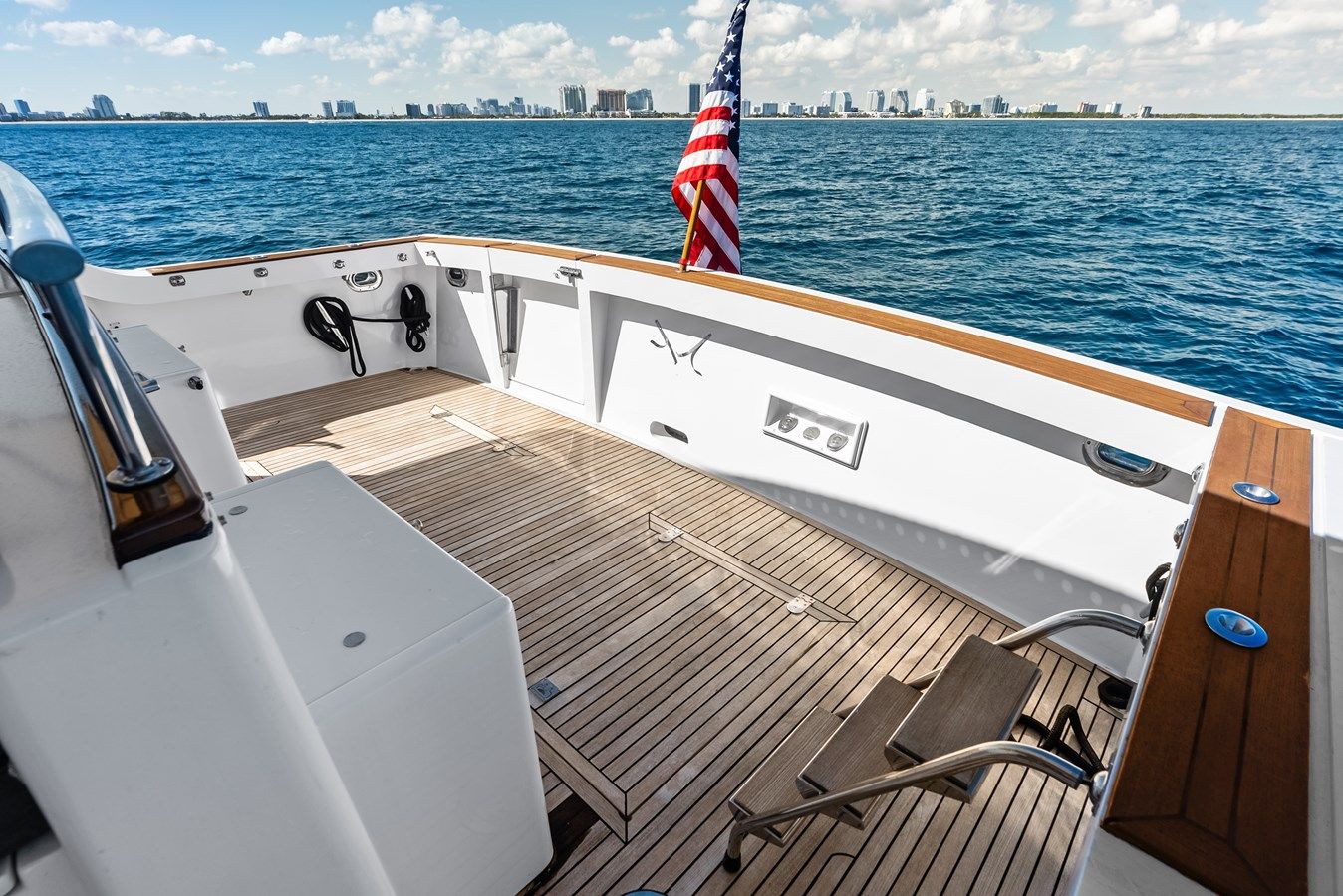 Стоимость яхты El Legado - GRAND BANKS MARINE