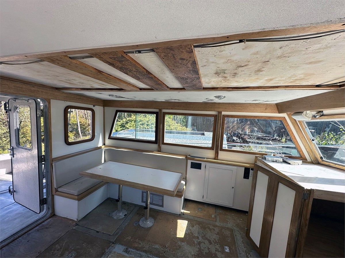 Купить яхту 37' MDI 1991 37 в Shestakov Yacht Sales