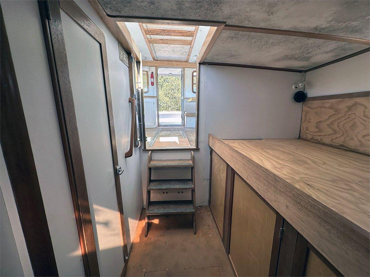 Купить яхту 37' MDI 1991 37 37 в Shestakov Yacht Sales