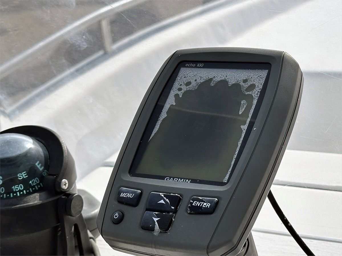 14' Cape Horn 2001 14 Bay Series 2001 price