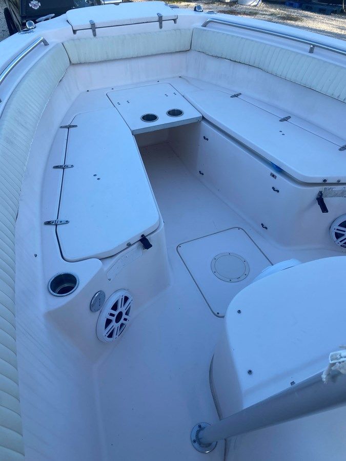 knot the usual - GRADY-WHITE