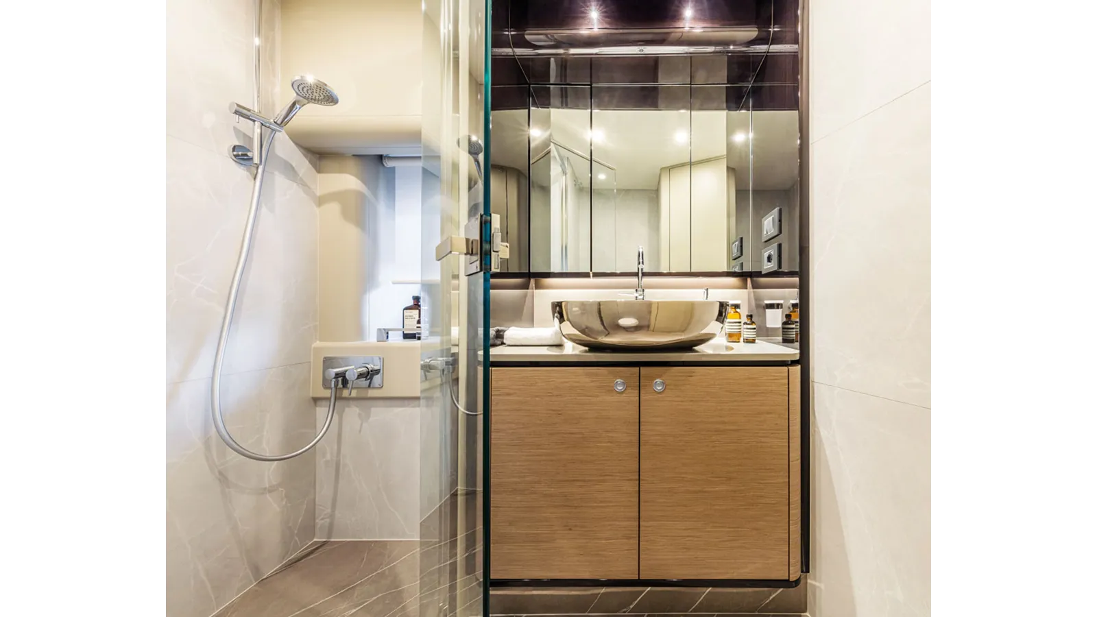 best yacht sales deals NAVETTA 58 ON-ORDER 2026