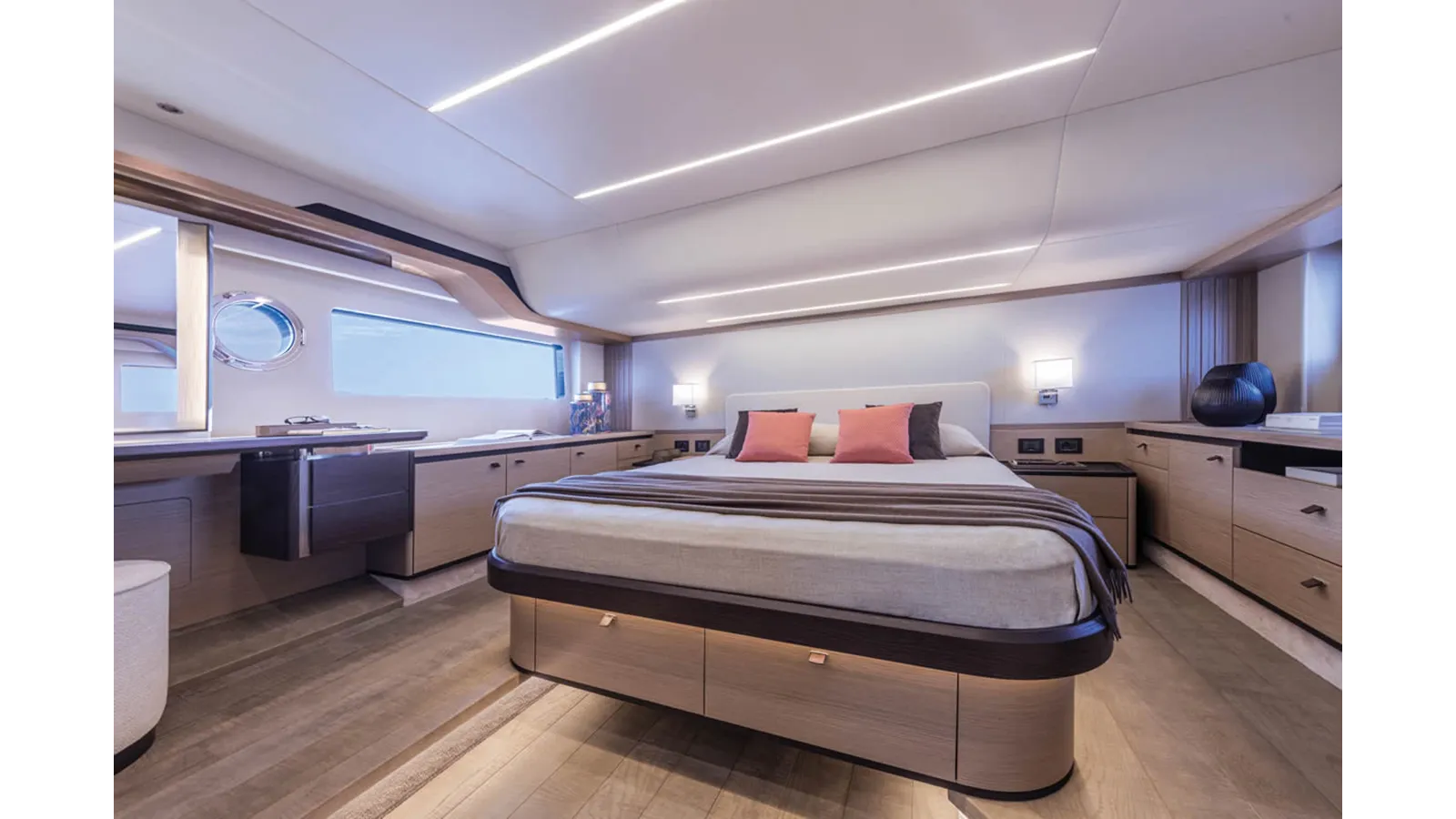 the best price on NAVETTA 53 ON-ORDER
