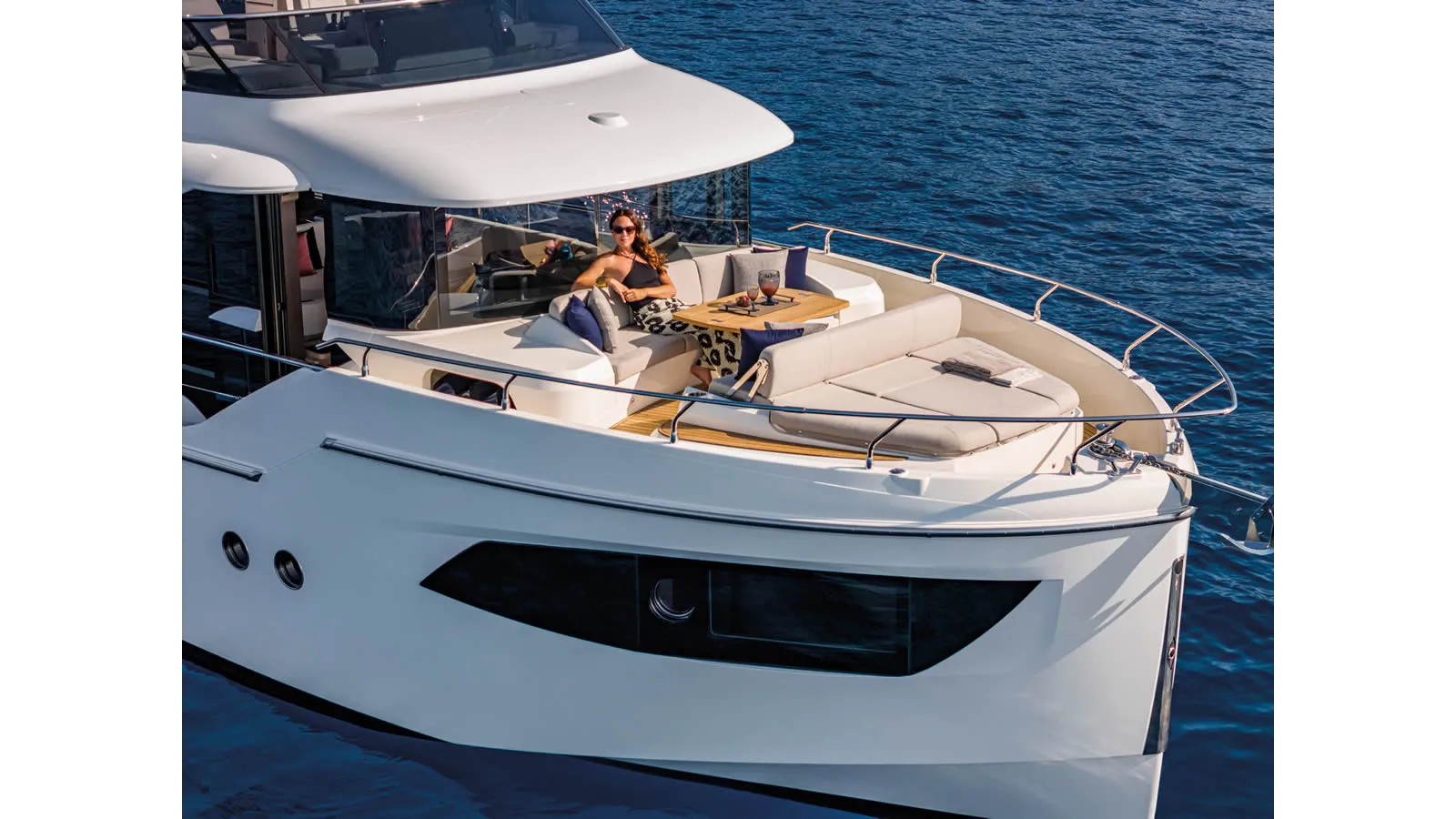 the best price on NAVETTA 53 ON-ORDER 53